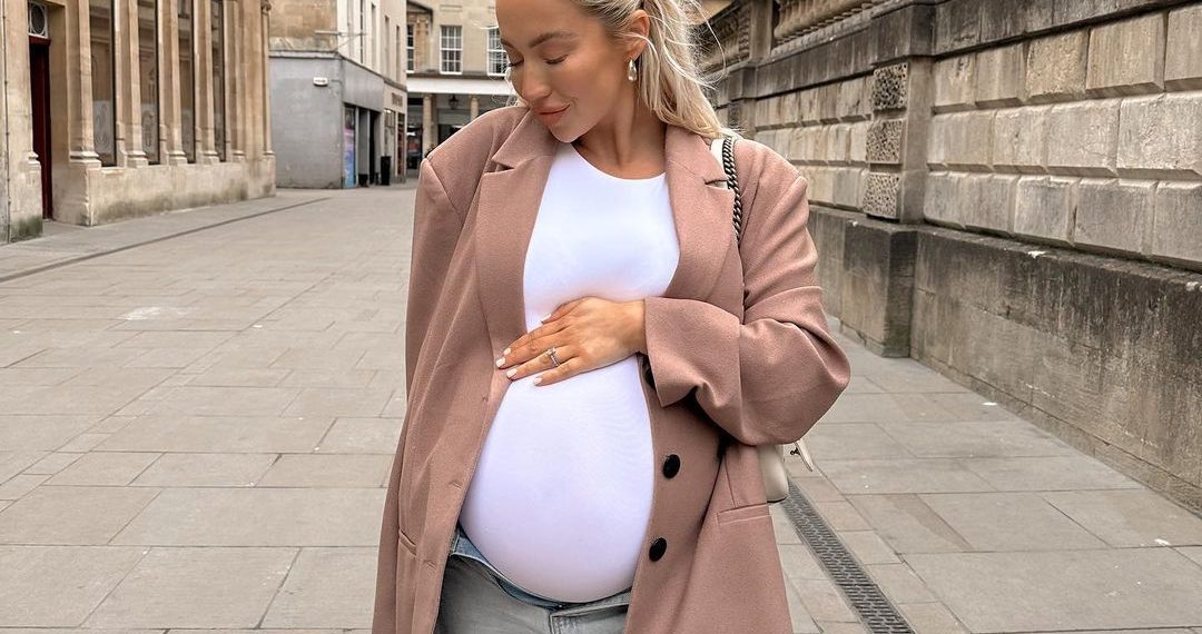 elle darby pregnancy photoshoot